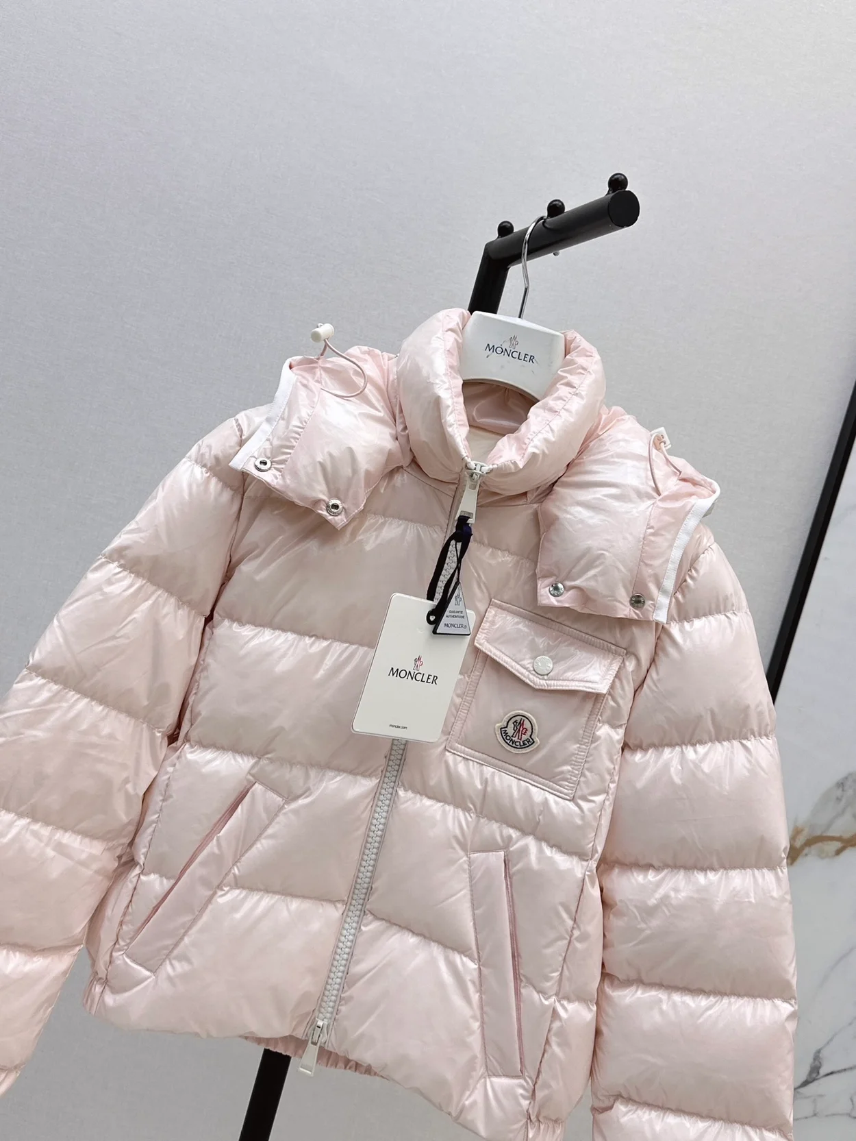 몽클레어 Andro 쇼트 다운 재킷