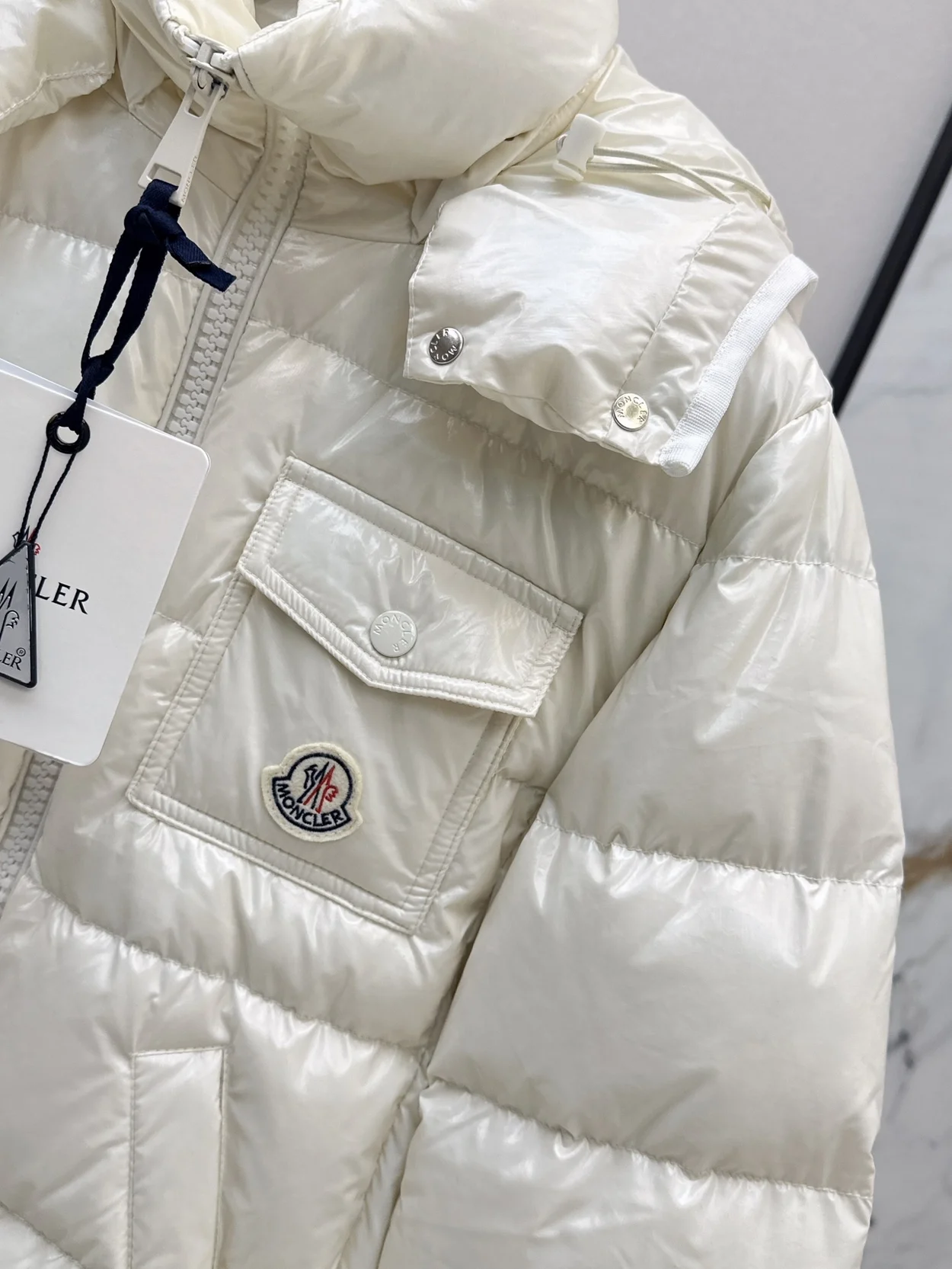 몽클레어 Andro 쇼트 다운 재킷