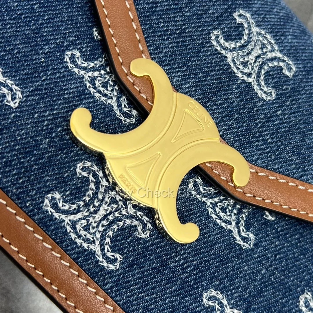 셀린느 트리옹프 데님 마고 체인 지갑