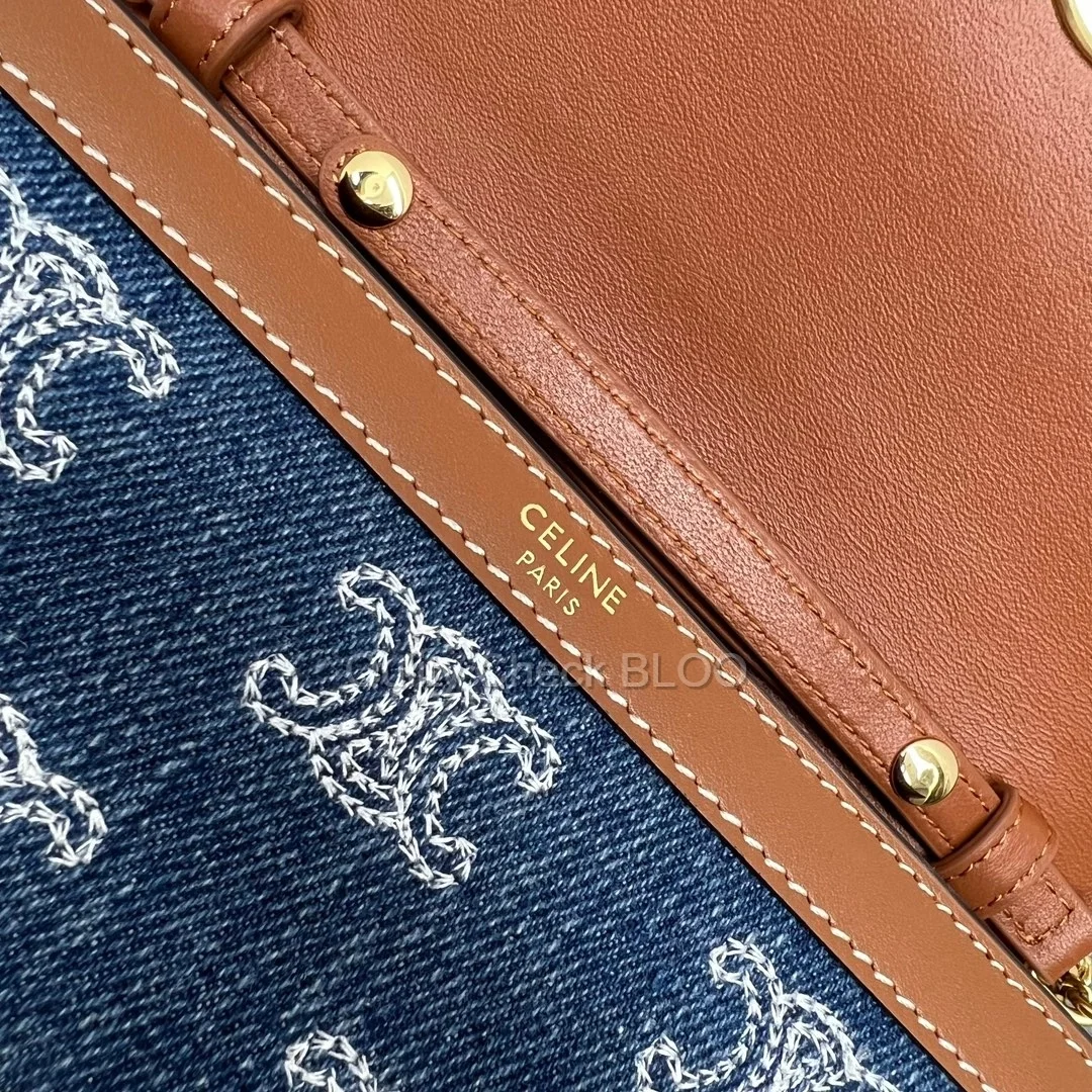 셀린느 트리옹프 데님 마고 체인 지갑