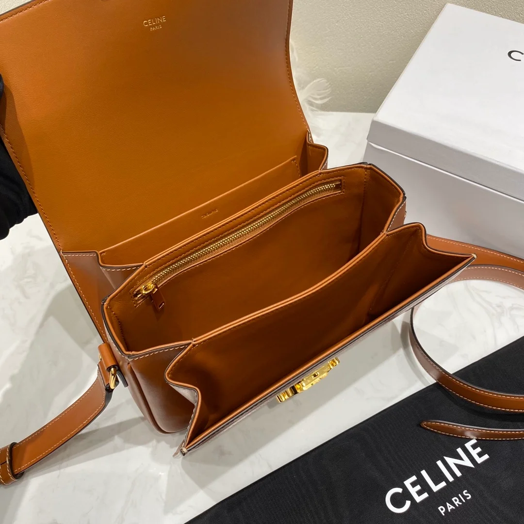 셀린느 트리옹페 탠버스 백 탠