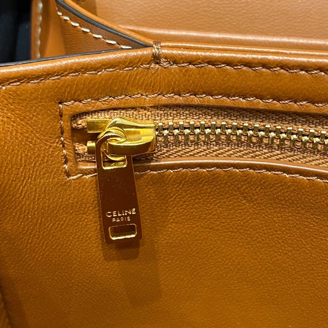 셀린느 트리옹페 탠버스 백 탠