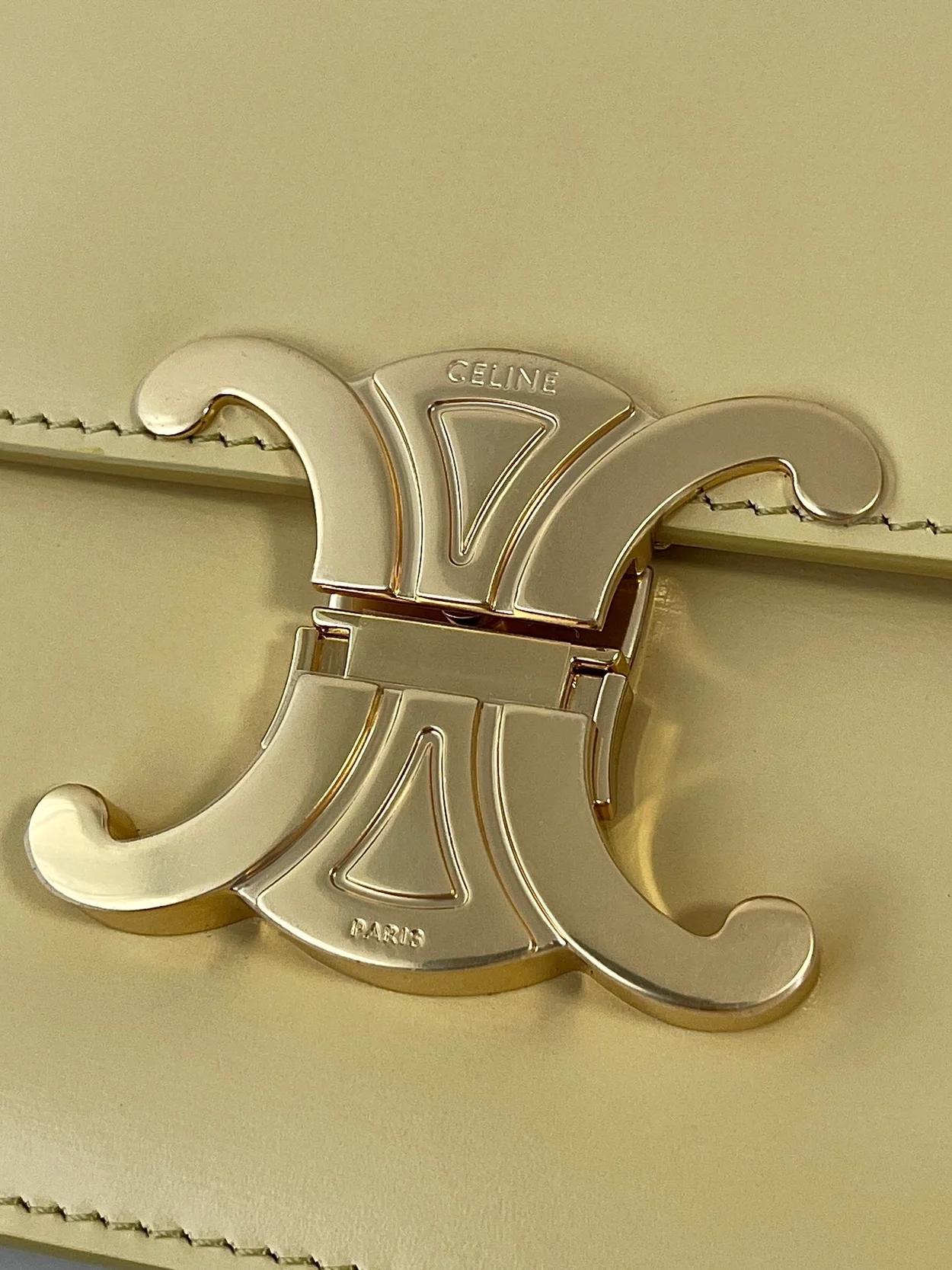 셀린느 틴 트리옹프 백 옐로우