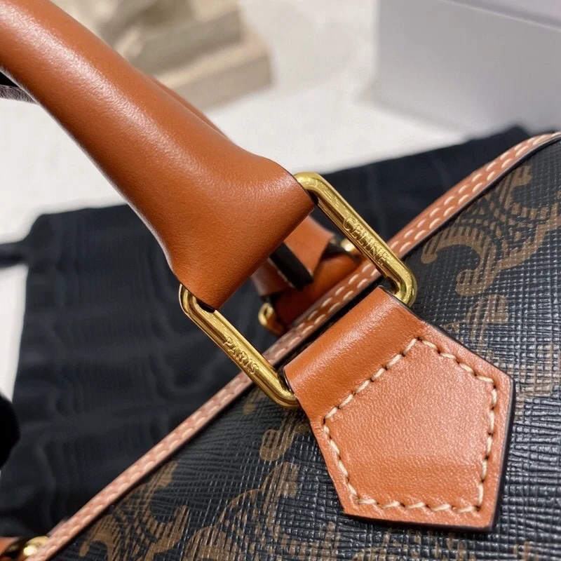 셀린느 트리옹프 스몰 보스턴 백 탠