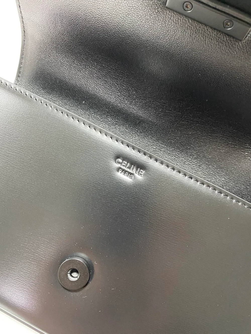 셀린느 트리옹페 퀴르 체인 숄더백 올 블랙