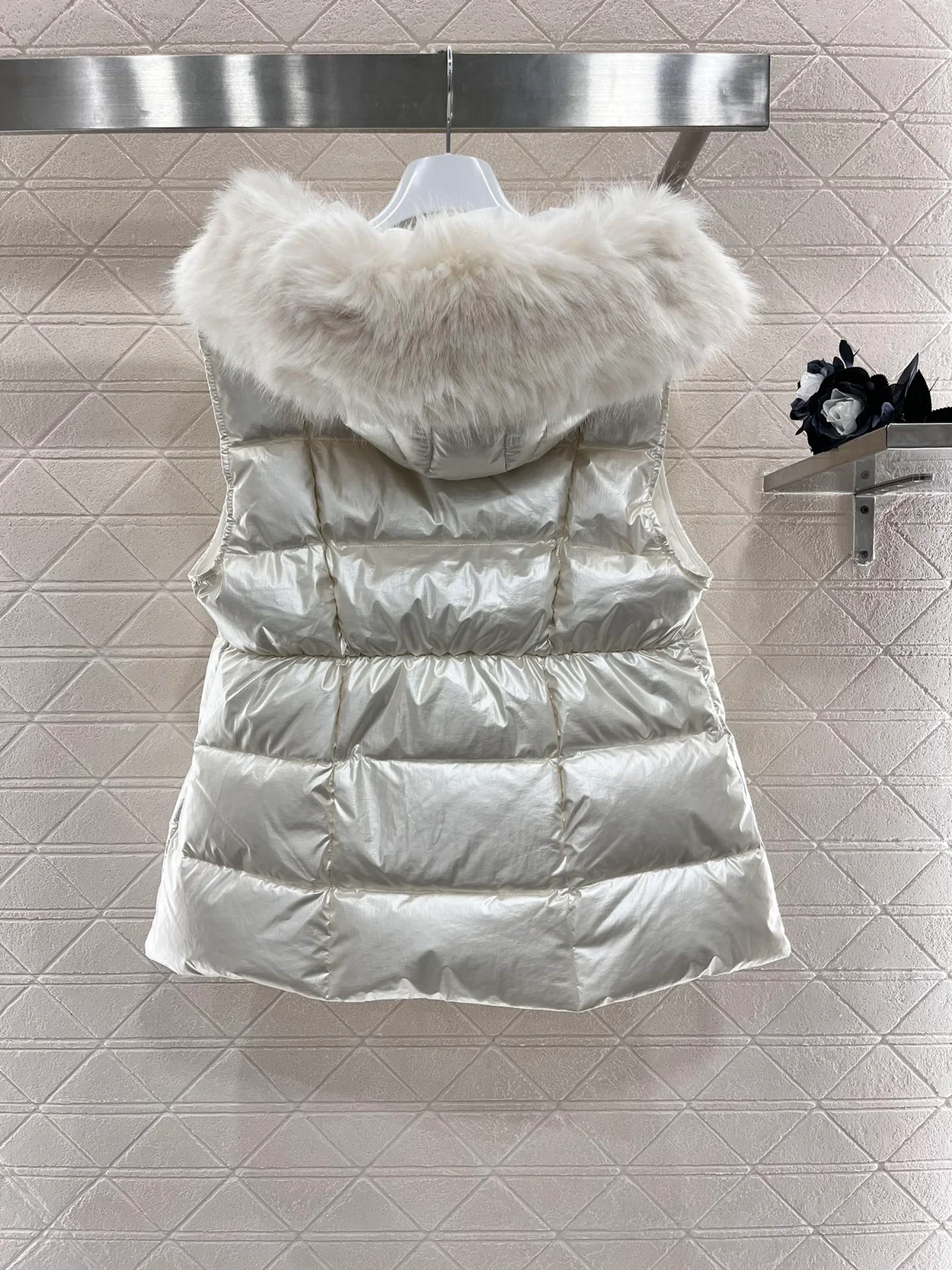 몽클레어 Anse 슬리브리스 패딩