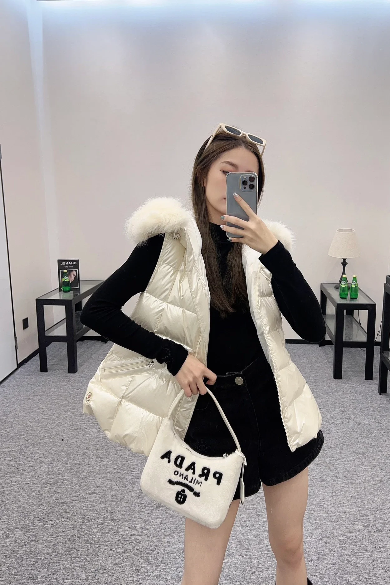 몽클레어 Anse 슬리브리스 패딩