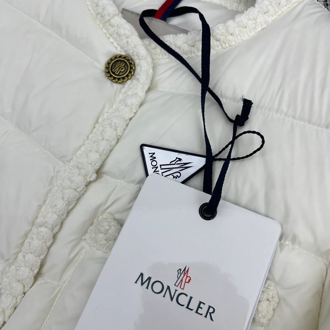 몽클레어 아리스테오 패딩