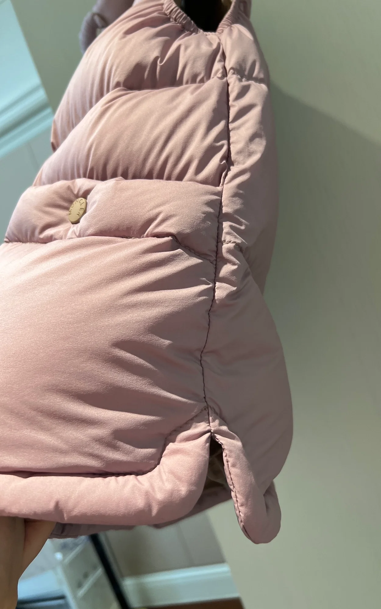 몽클레어 소라피스 다운 재킷