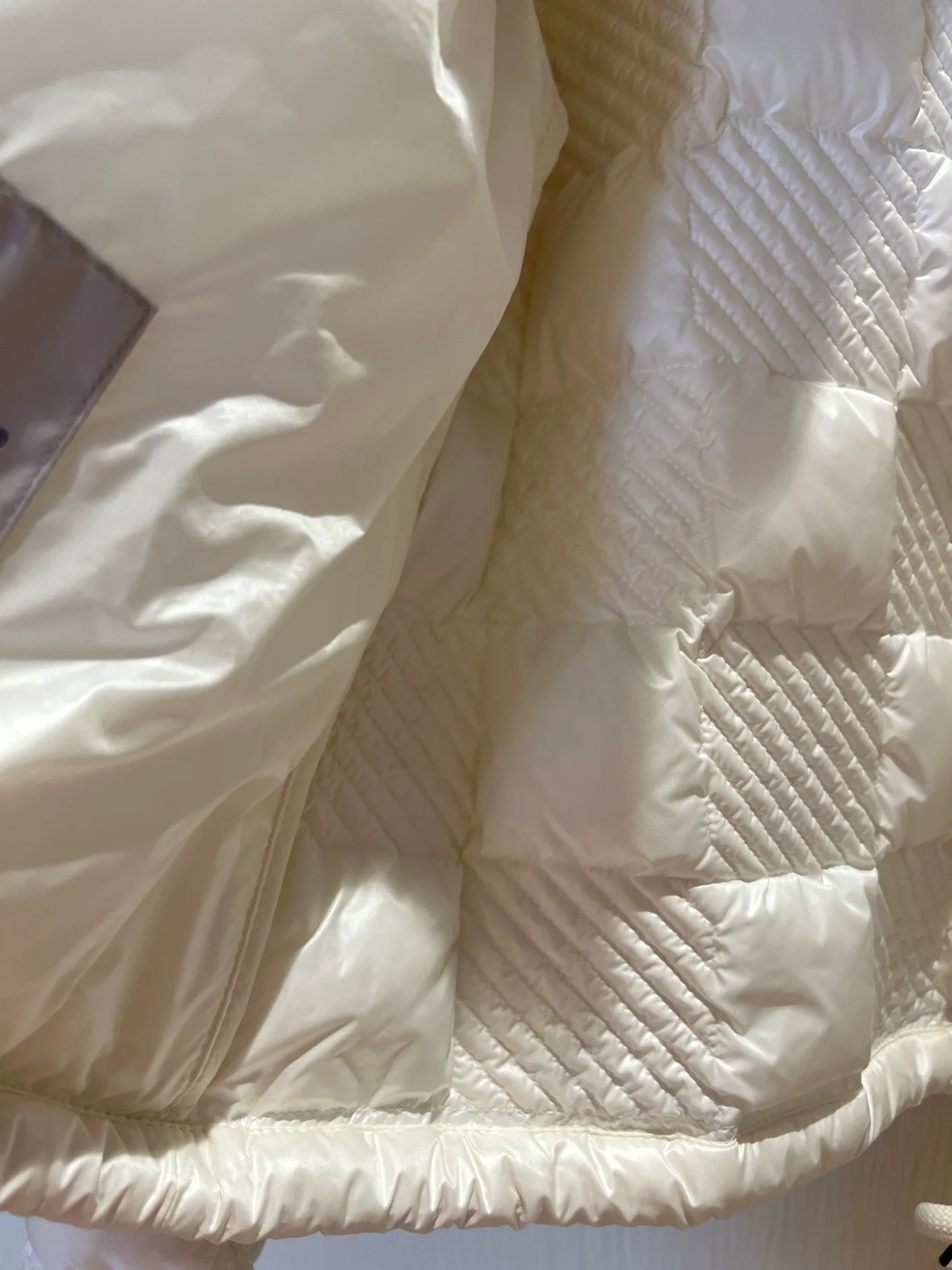 몽클레어 앤시 숏 다운 재킷 (2color)