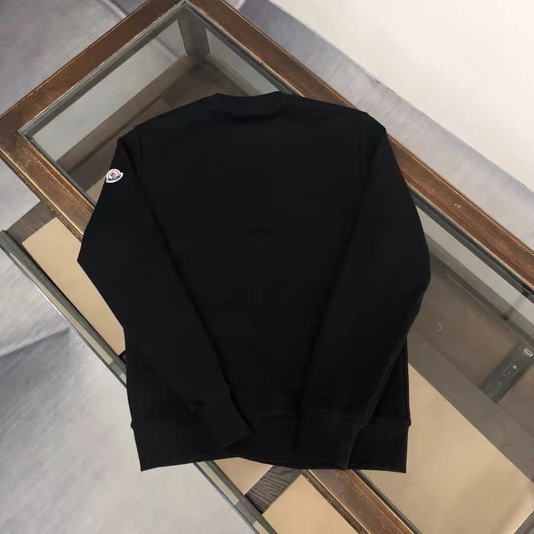 몽클레어 트리밍 맨투맨