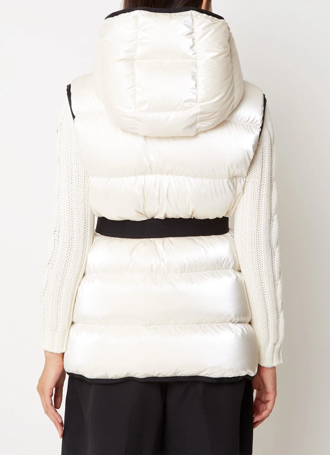 몽클레어 헤라 패딩 베스트