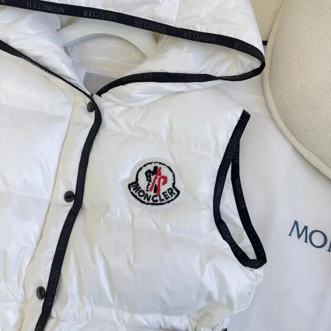 몽클레어 헤라 패딩 베스트