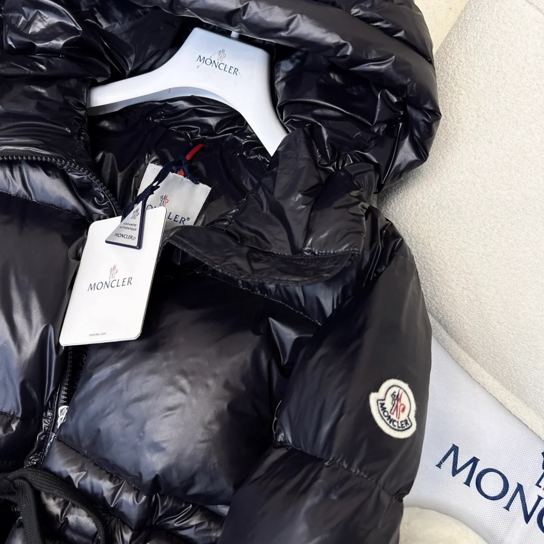 몽클레어 탈리브 쇼트 다운 자켓