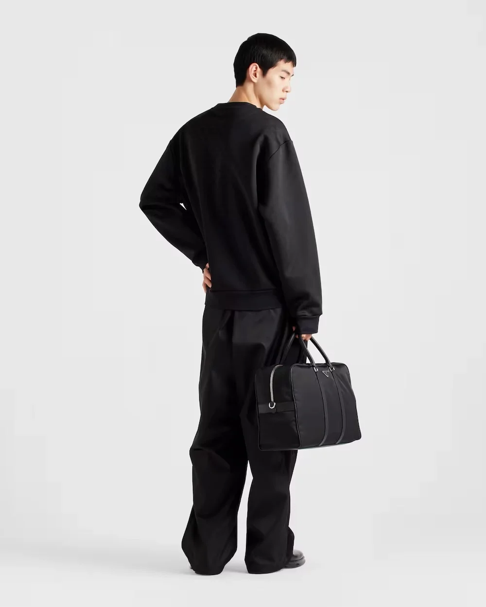 프라다 테크니컬 패브릭 스웨트셔츠