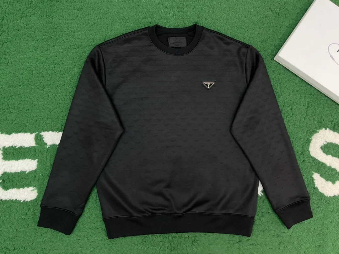 프라다 테크니컬 패브릭 스웨트셔츠
