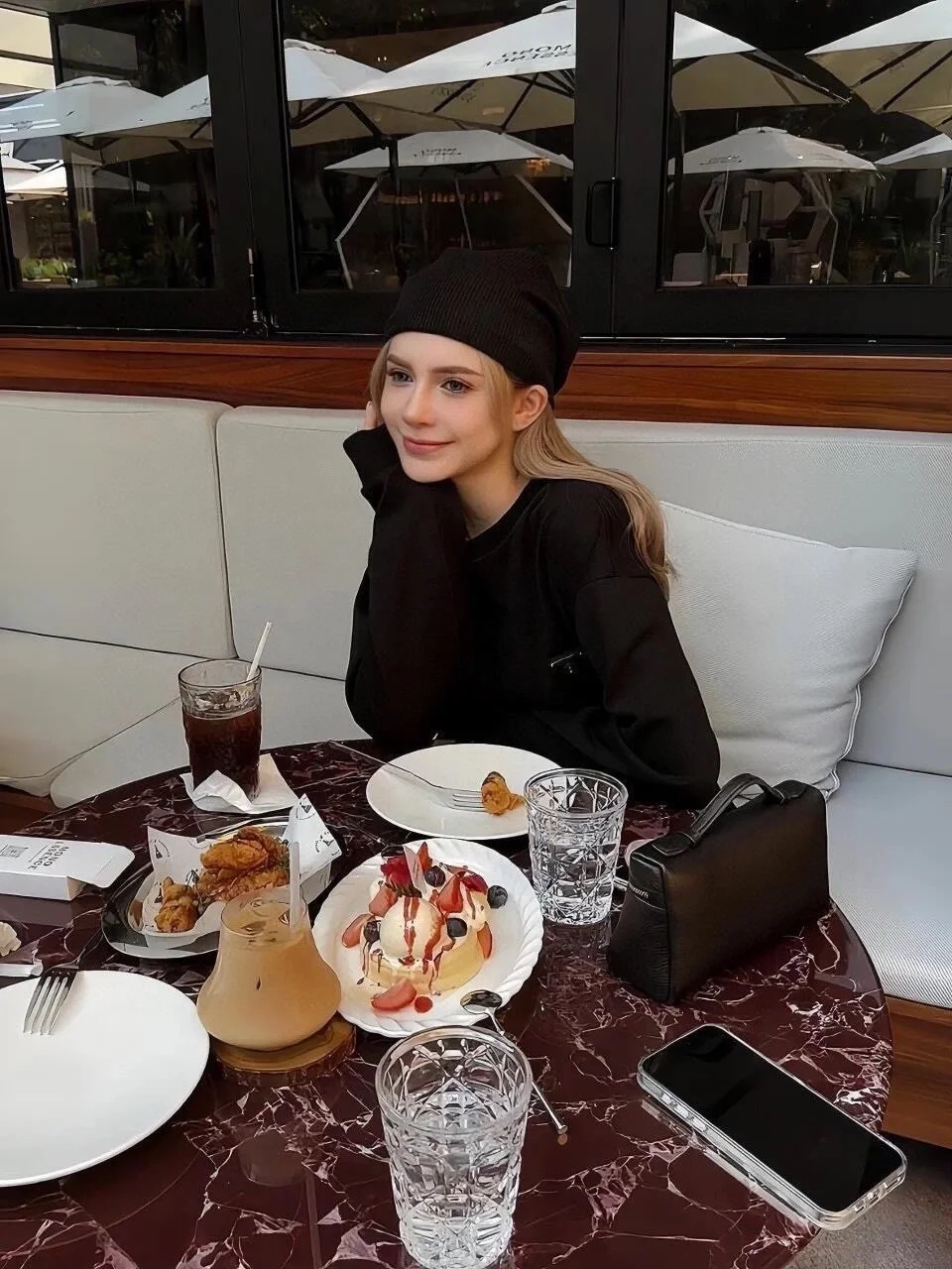 프라다 테크니컬 패브릭 스웨트셔츠