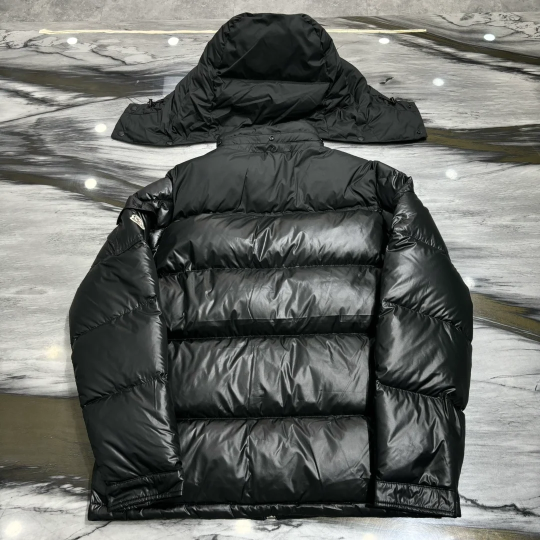 몽클레어 마사야 다운 자켓 딥블루