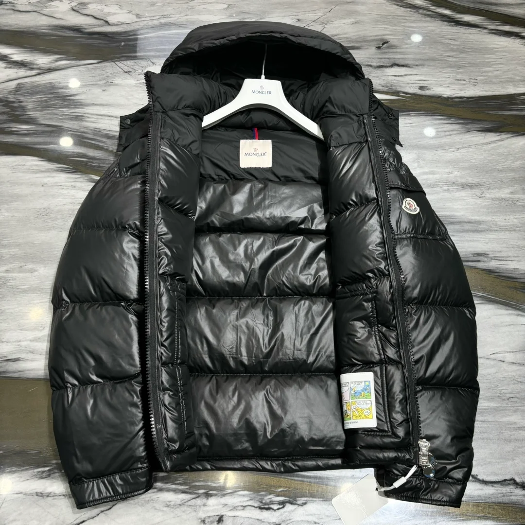 몽클레어 마사야 다운 자켓 딥블루