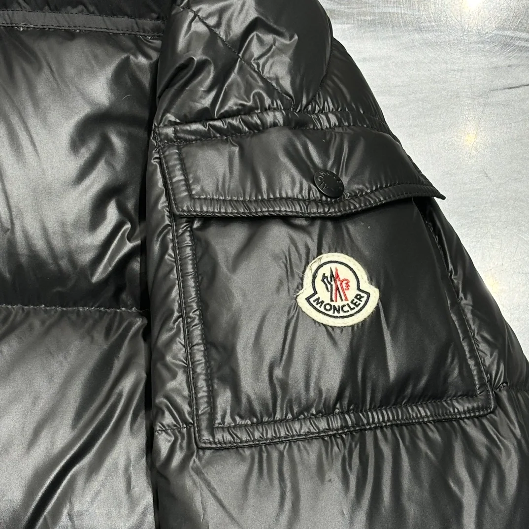 몽클레어 마사야 다운 자켓 딥블루