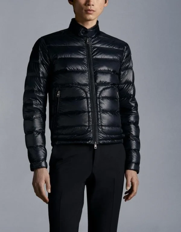 몽클레어 아코루스 다운 패딩 블랙