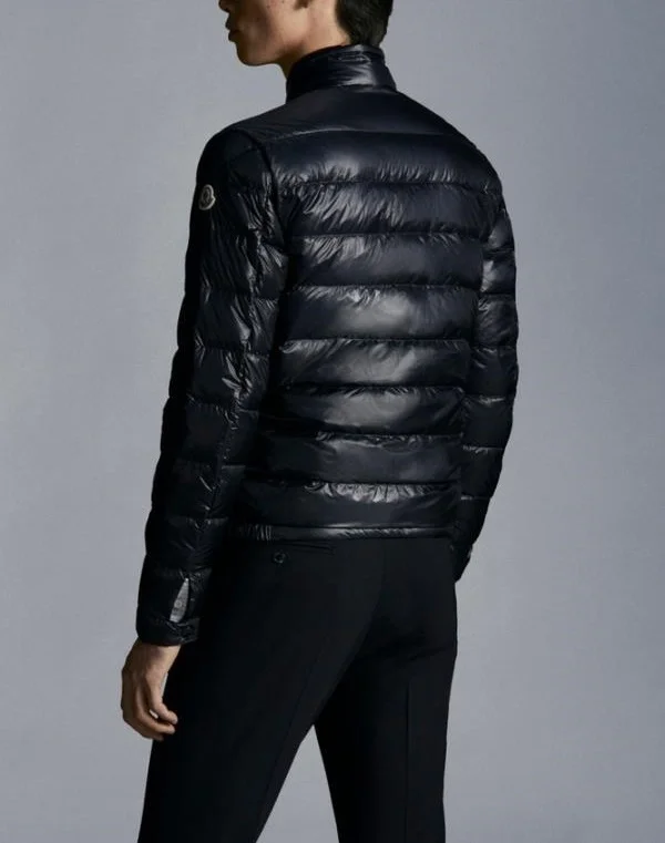 몽클레어 아코루스 다운 패딩 블랙