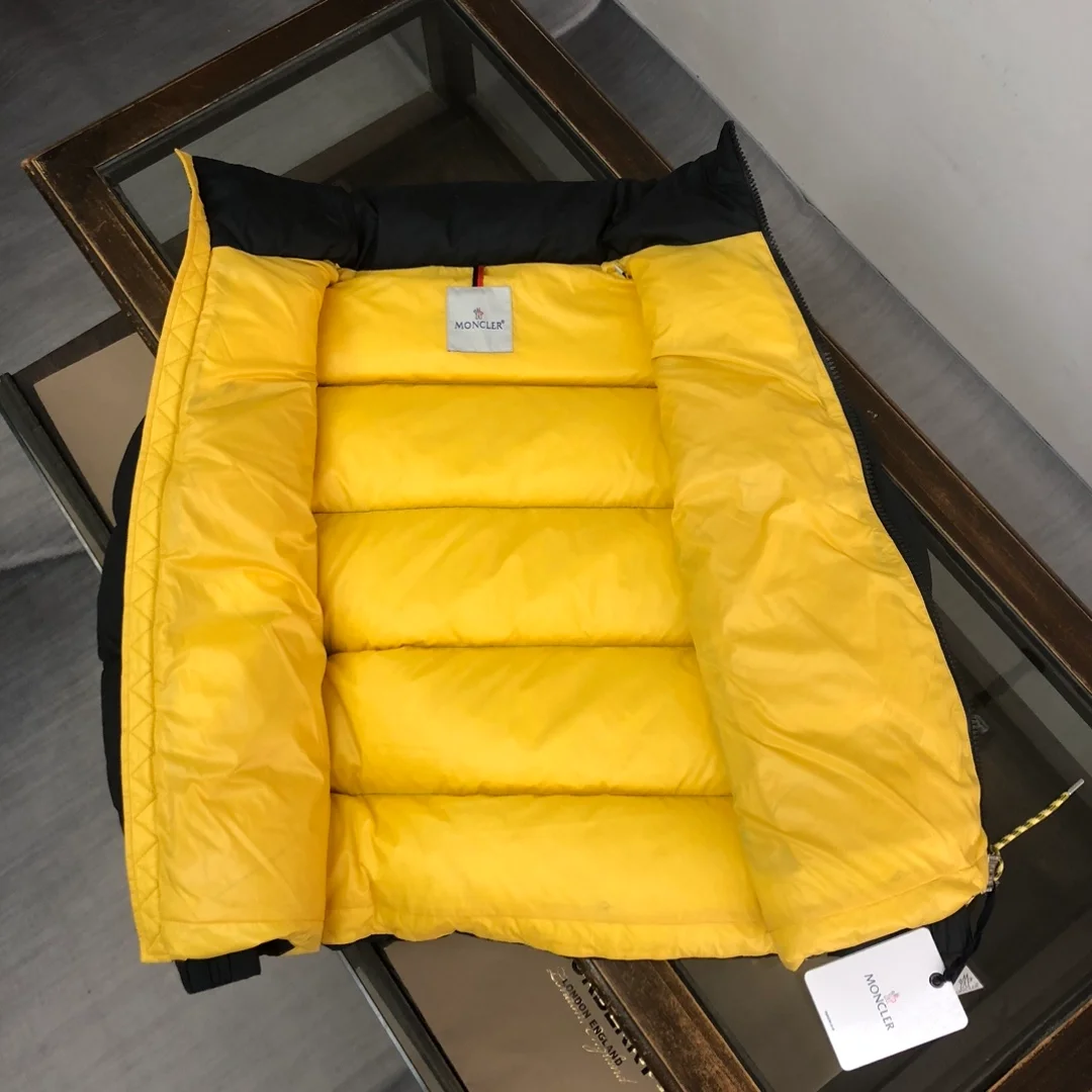 몽클레어 카트마이 쇼트 다운 재킷