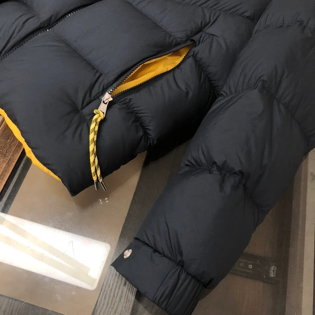 몽클레어 카트마이 쇼트 다운 재킷