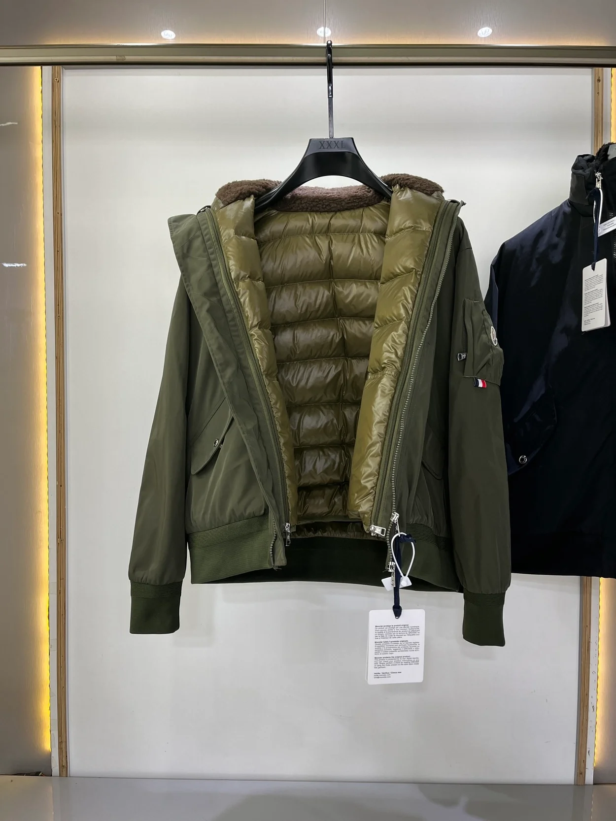 몽클레어 티무르 봄버 자켓