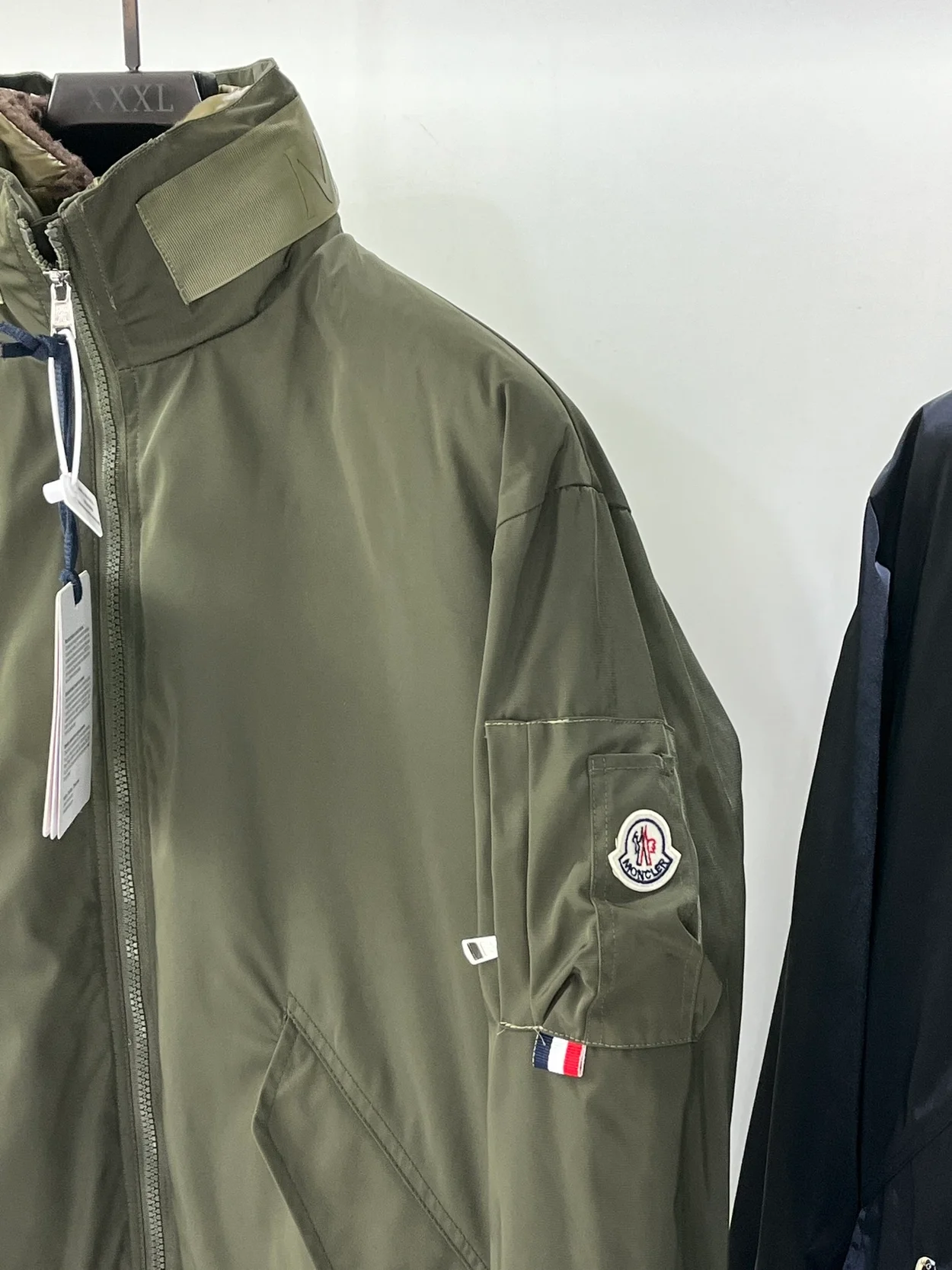 몽클레어 티무르 봄버 자켓