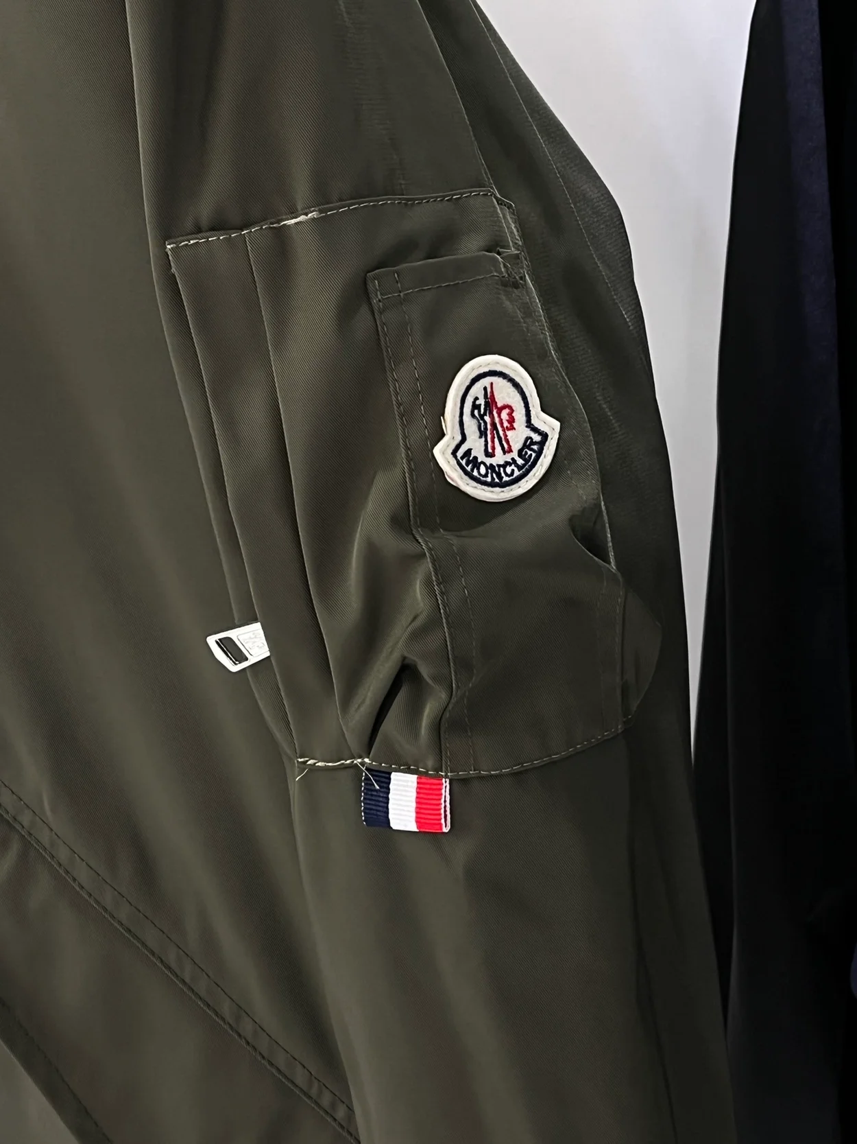 몽클레어 티무르 봄버 자켓