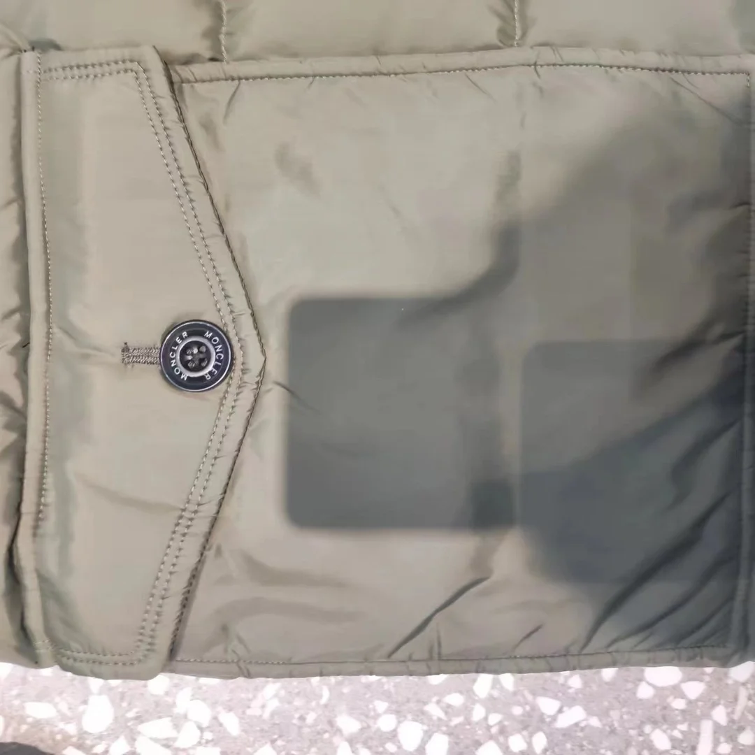 몽클레어 클루니 구스다운 패딩 자켓 카키