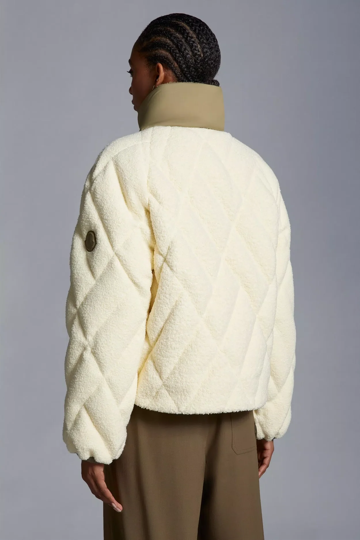 몽클레어 존킬 쇼트 다운 자켓 라이트 베이지