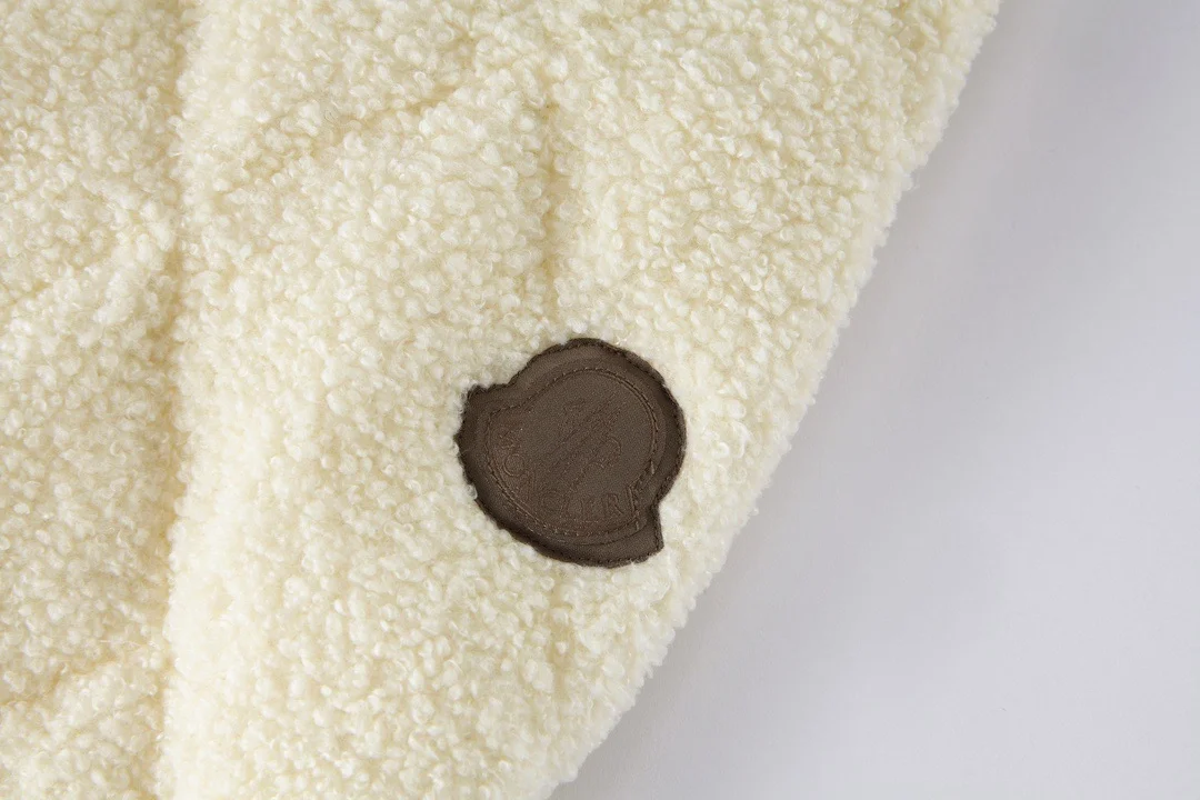 몽클레어 존킬 쇼트 다운 자켓 라이트 베이지