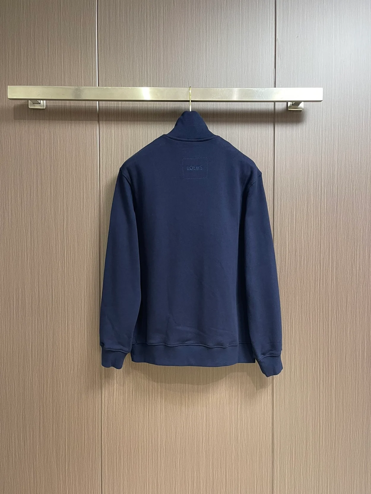 로에베 집업 스웨트셔츠
