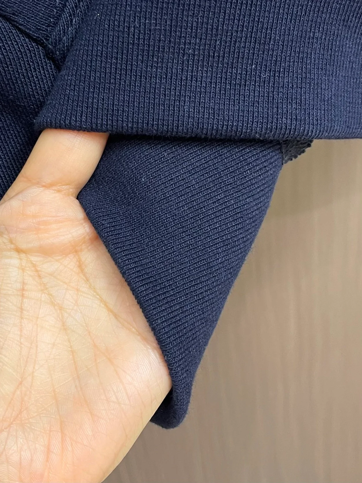 로에베 집업 스웨트셔츠