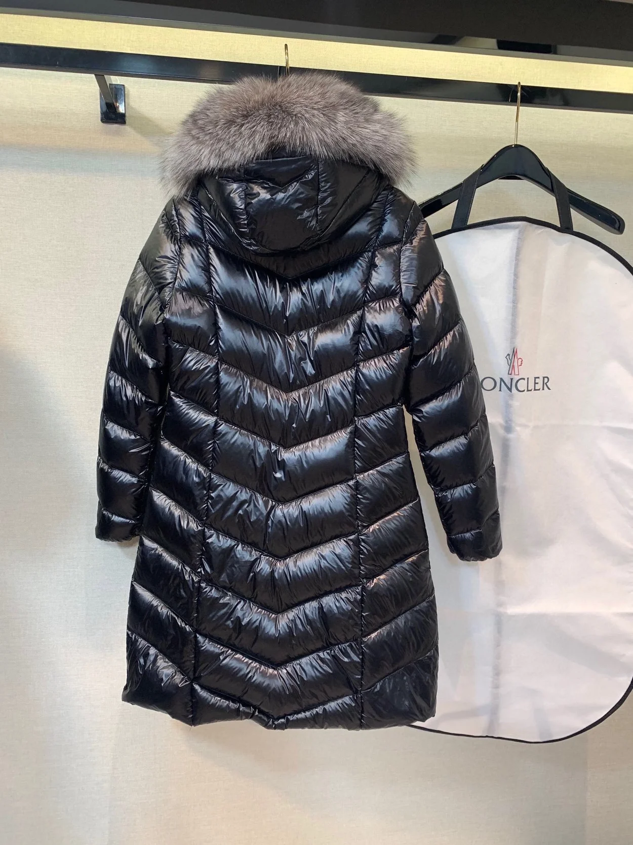 몽클레어 풀마루스 롱 다운 자켓 블랙