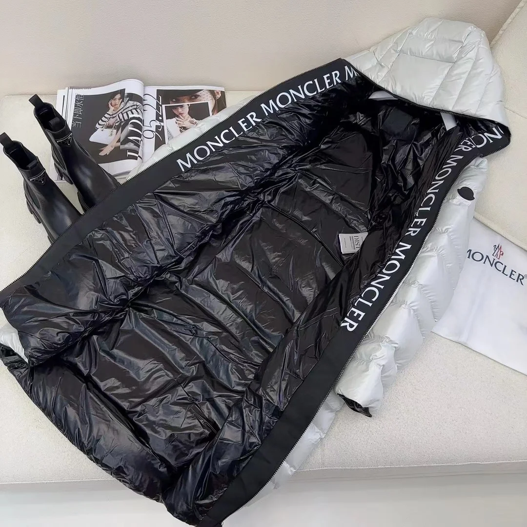 몽클레어 투먼 다운 코트 화이트