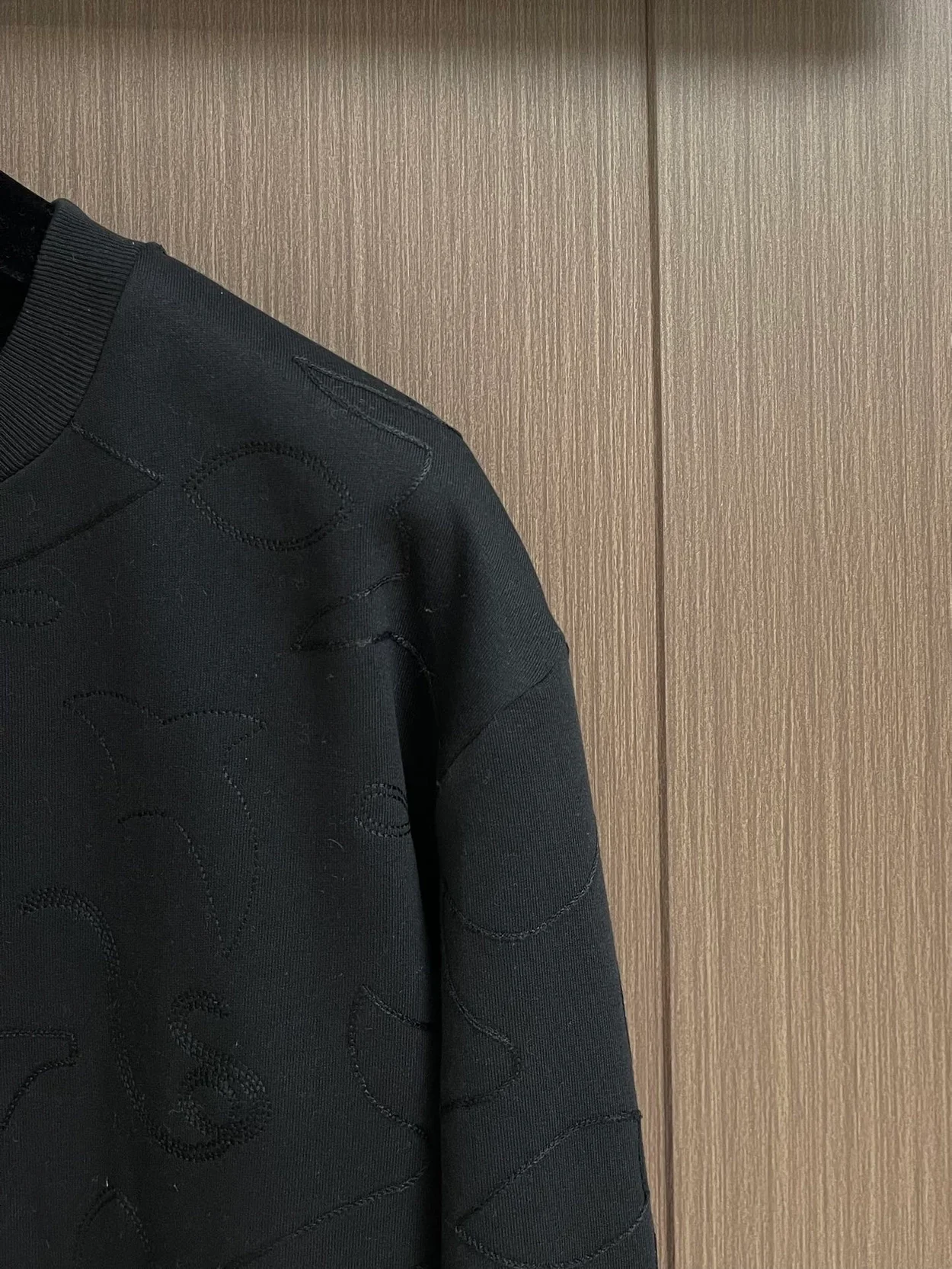 루이비통 엠브로이더드 코튼 저지 크루넥