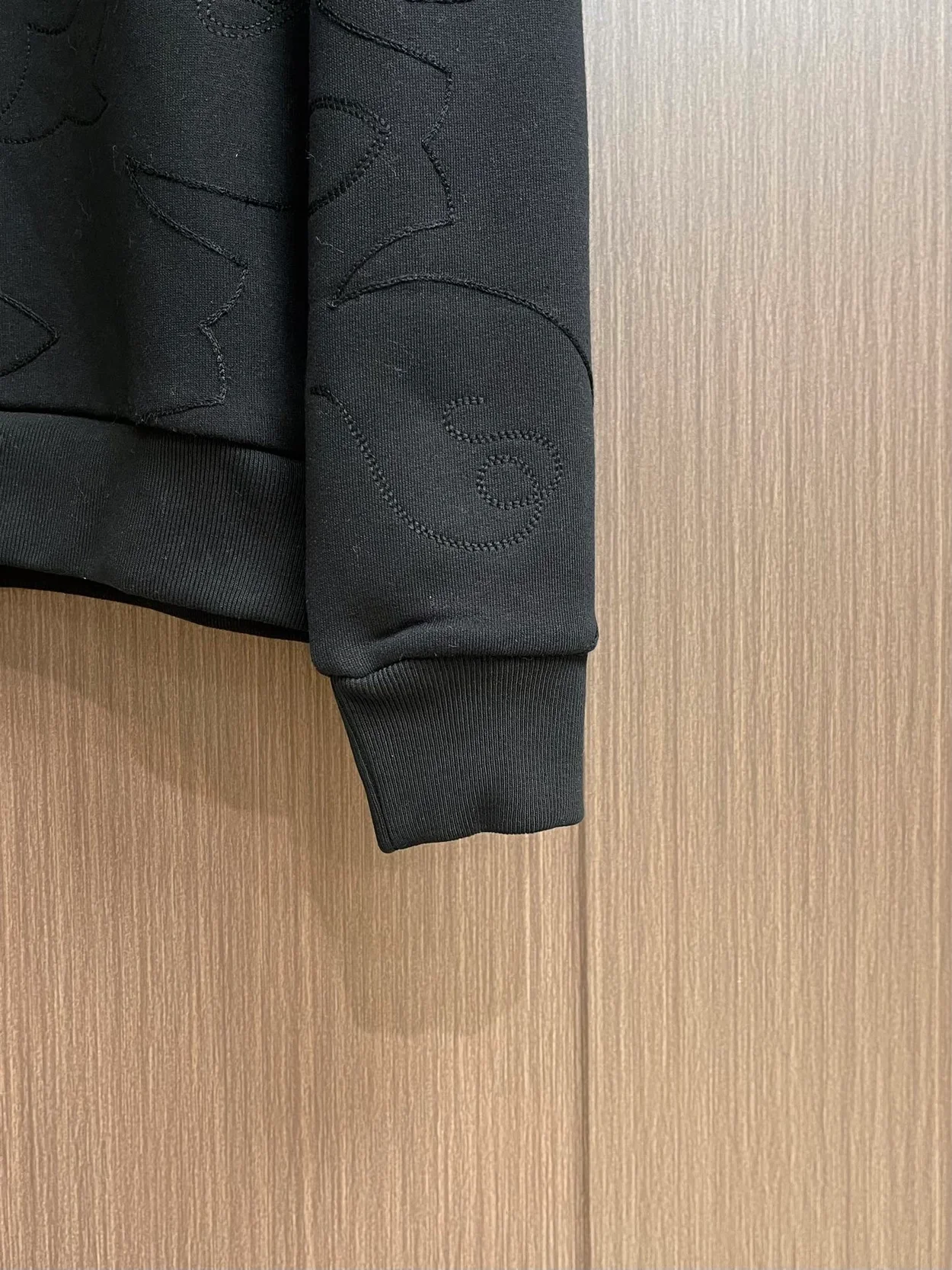 루이비통 엠브로이더드 코튼 저지 크루넥