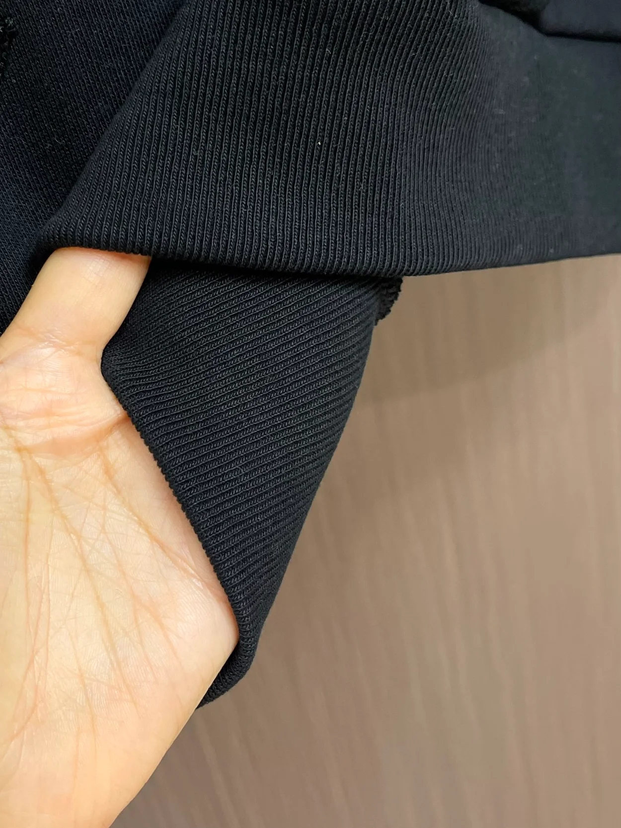 루이비통 엠브로이더드 코튼 저지 크루넥