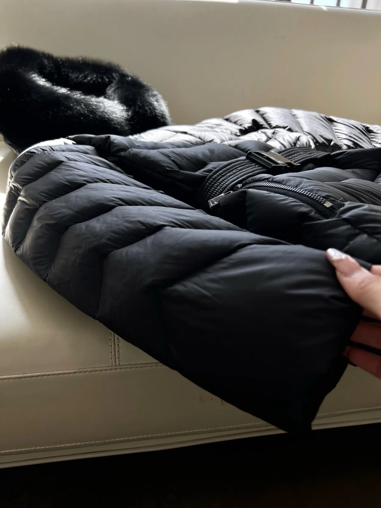 몽클레어 큐피돈 다운 벨트 롱 자켓 블랙