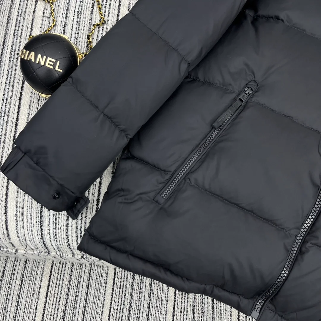 몽클레어 아칸서스 쇼트 다운 자켓 블랙