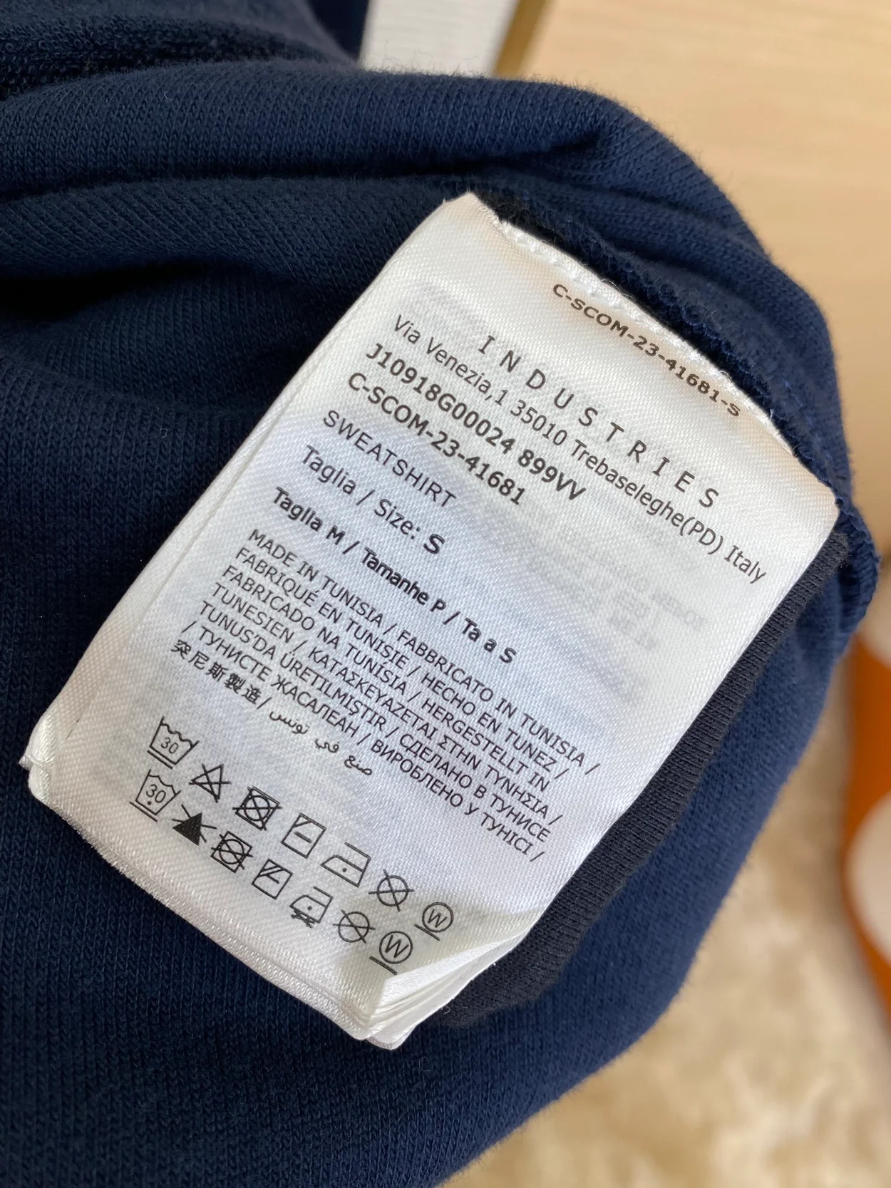 몽클레어 자수 로고 스웨트셔츠