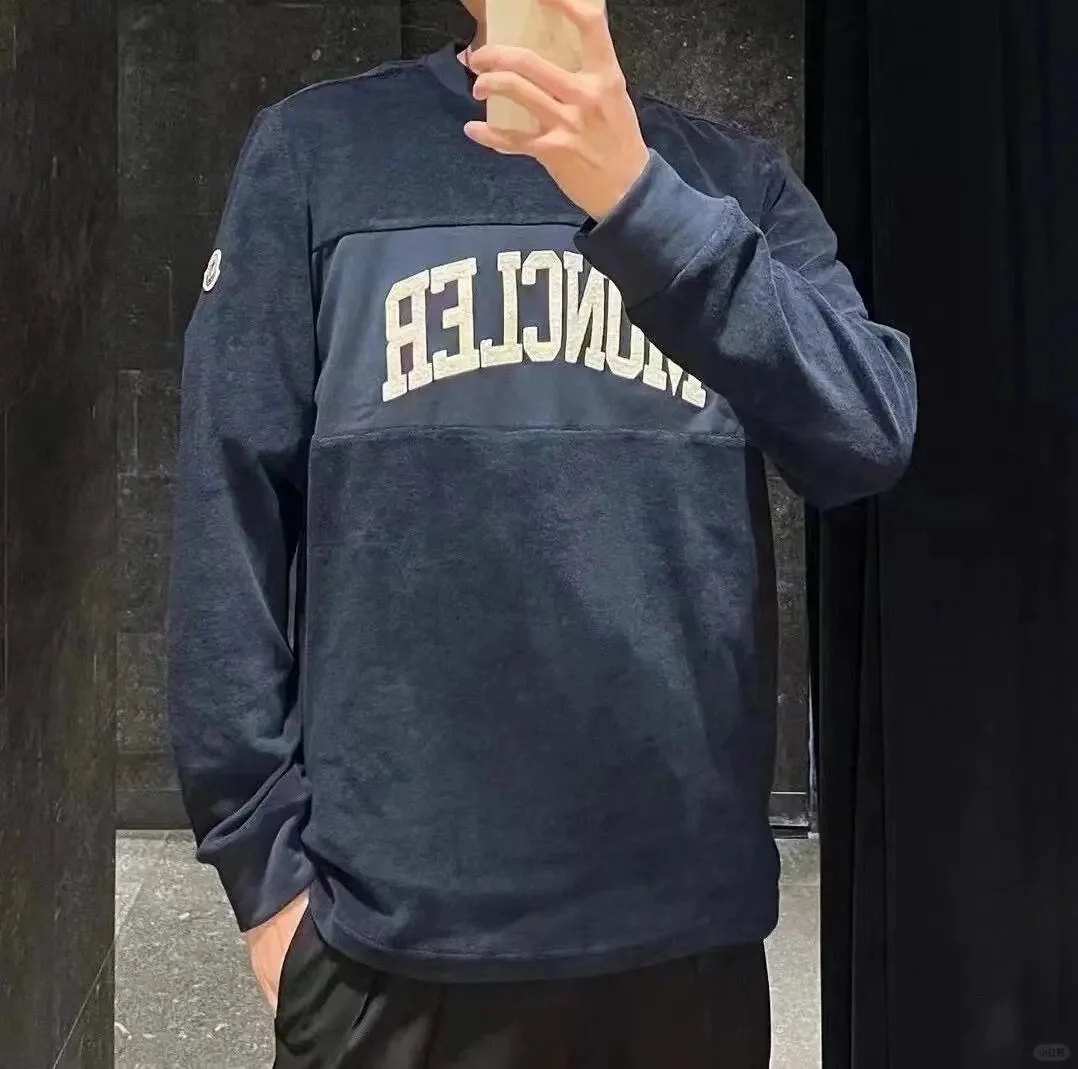 몽클레어 자수 로고 스웨트셔츠