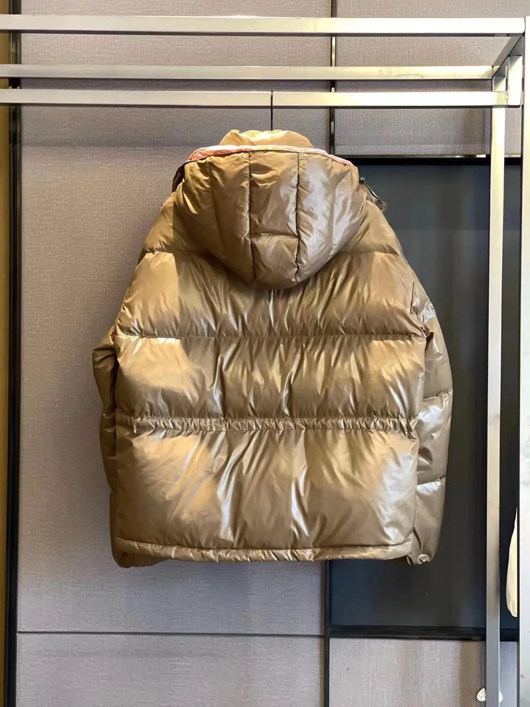 몽클레어 아바예 쇼트 다운 자켓 브라운