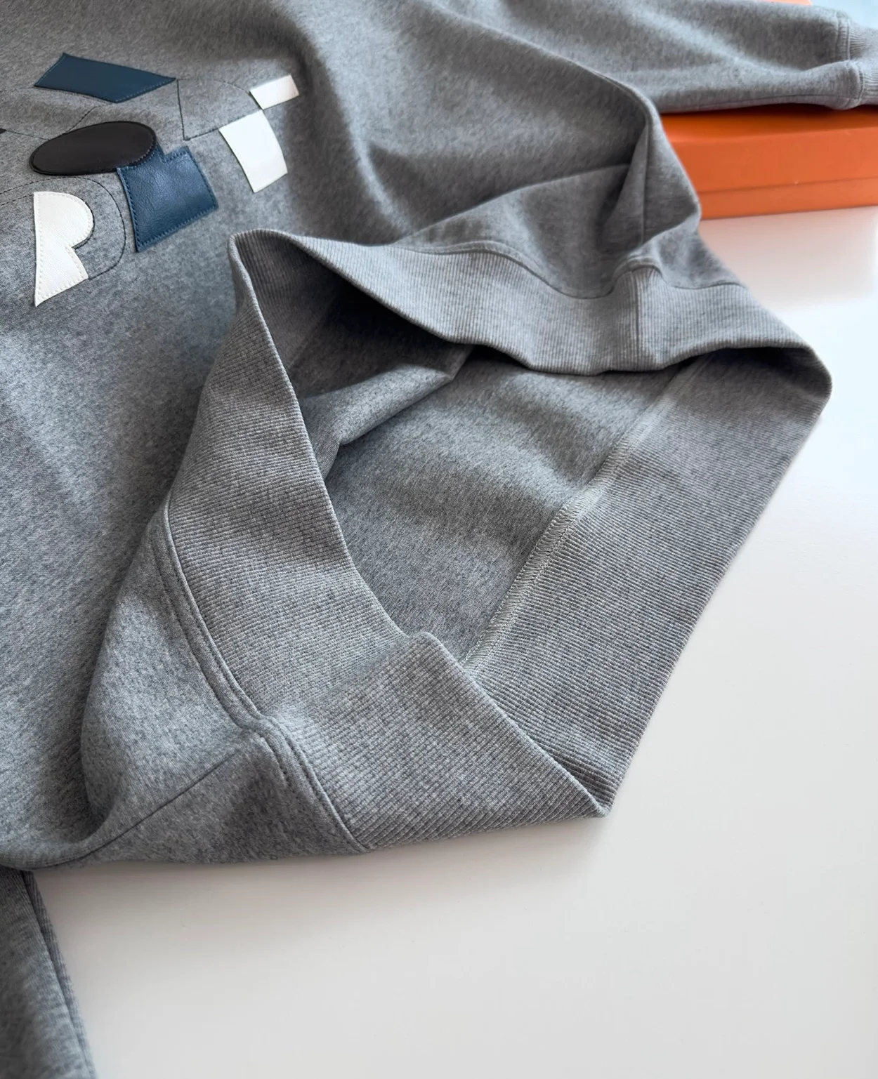 에르메스 크루넥 스웨터