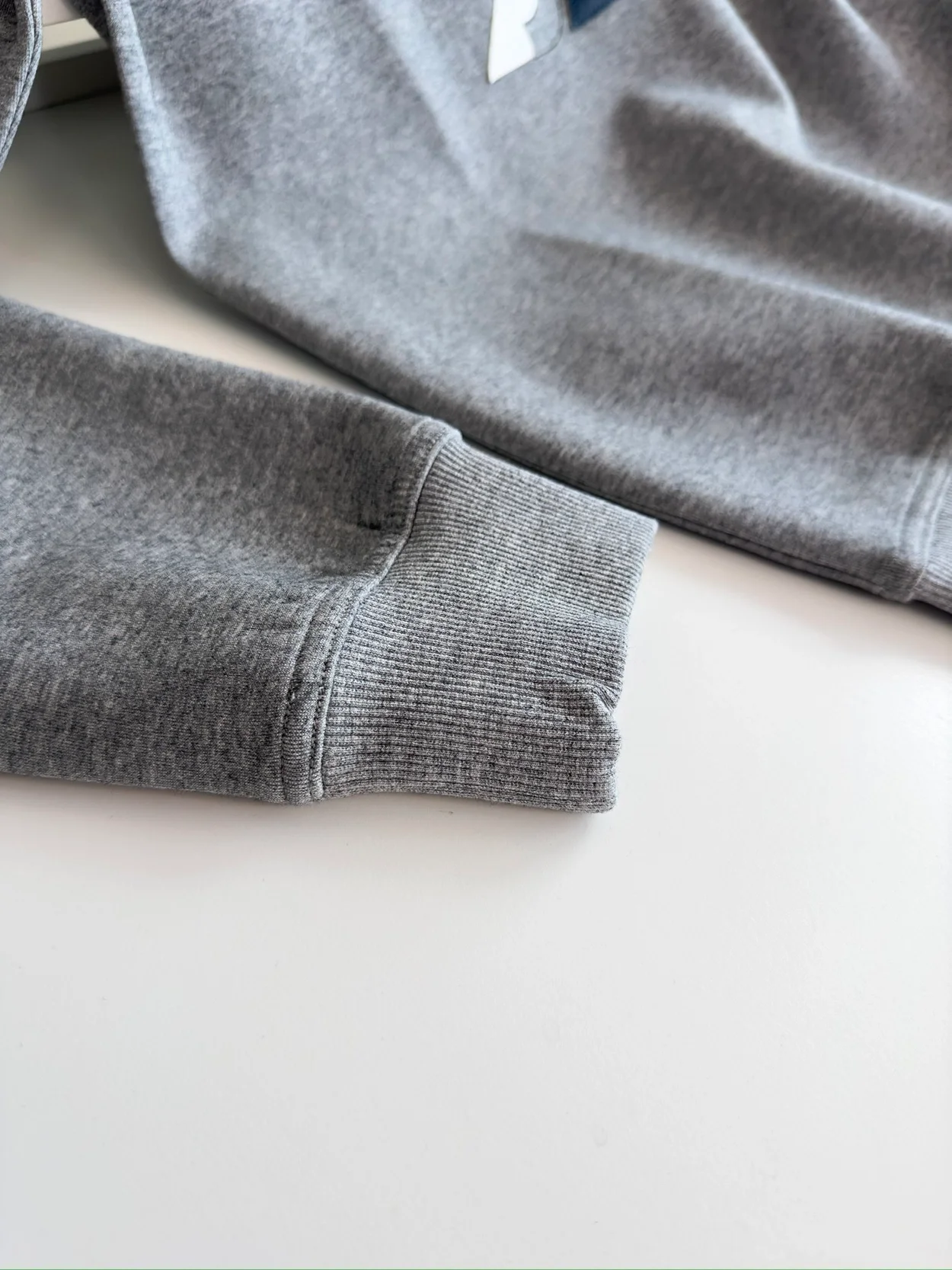 에르메스 크루넥 스웨터