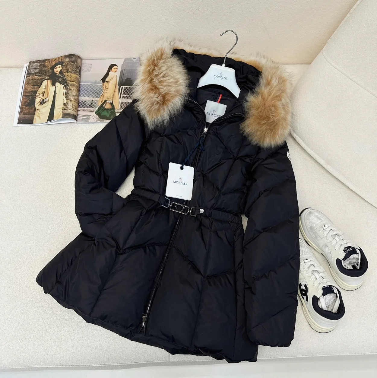 몽클레어 로리어트 쇼트 다운 자켓 블랙