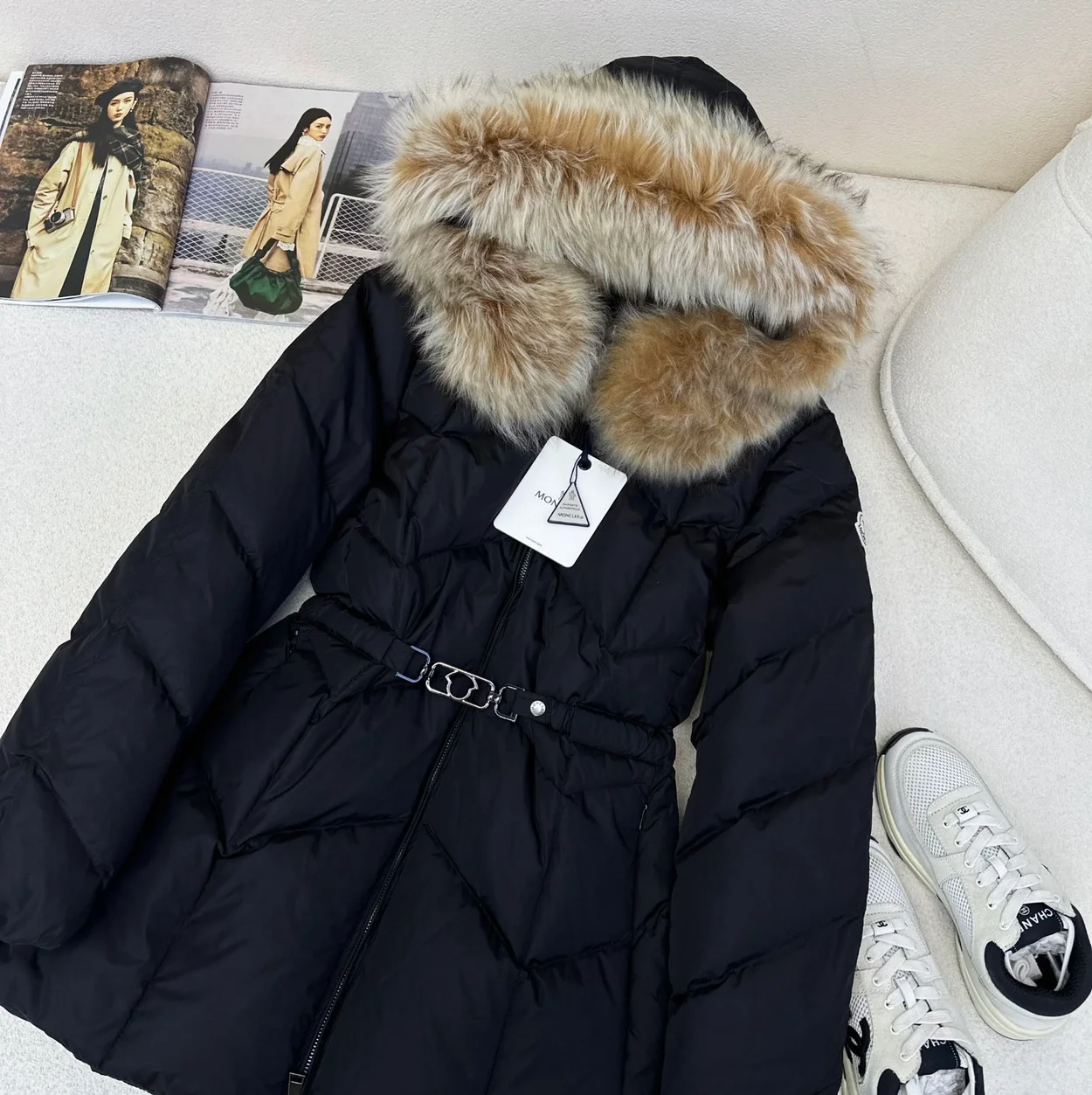 몽클레어 로리어트 쇼트 다운 자켓 블랙